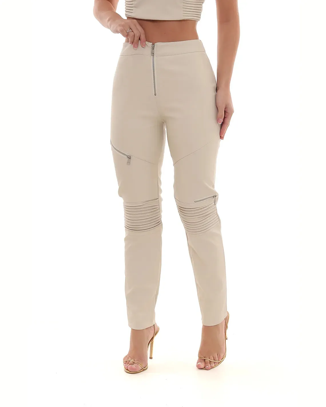 Calça Couro Zíper Consciência 90539  (CO/B)