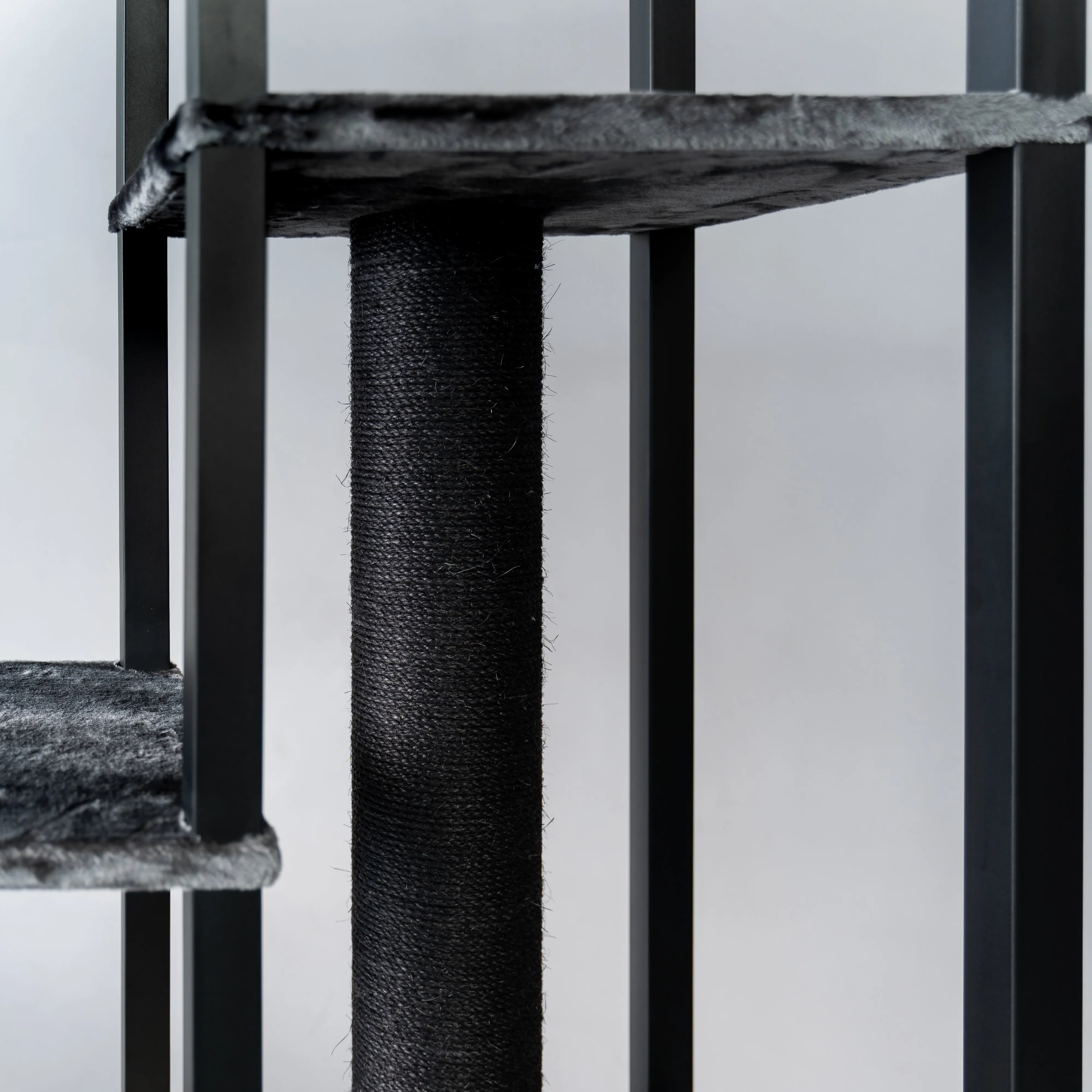 Diseño de mueble para gatos Maine Coon Feline Elite 190 Blackline (Gris Oscuro)