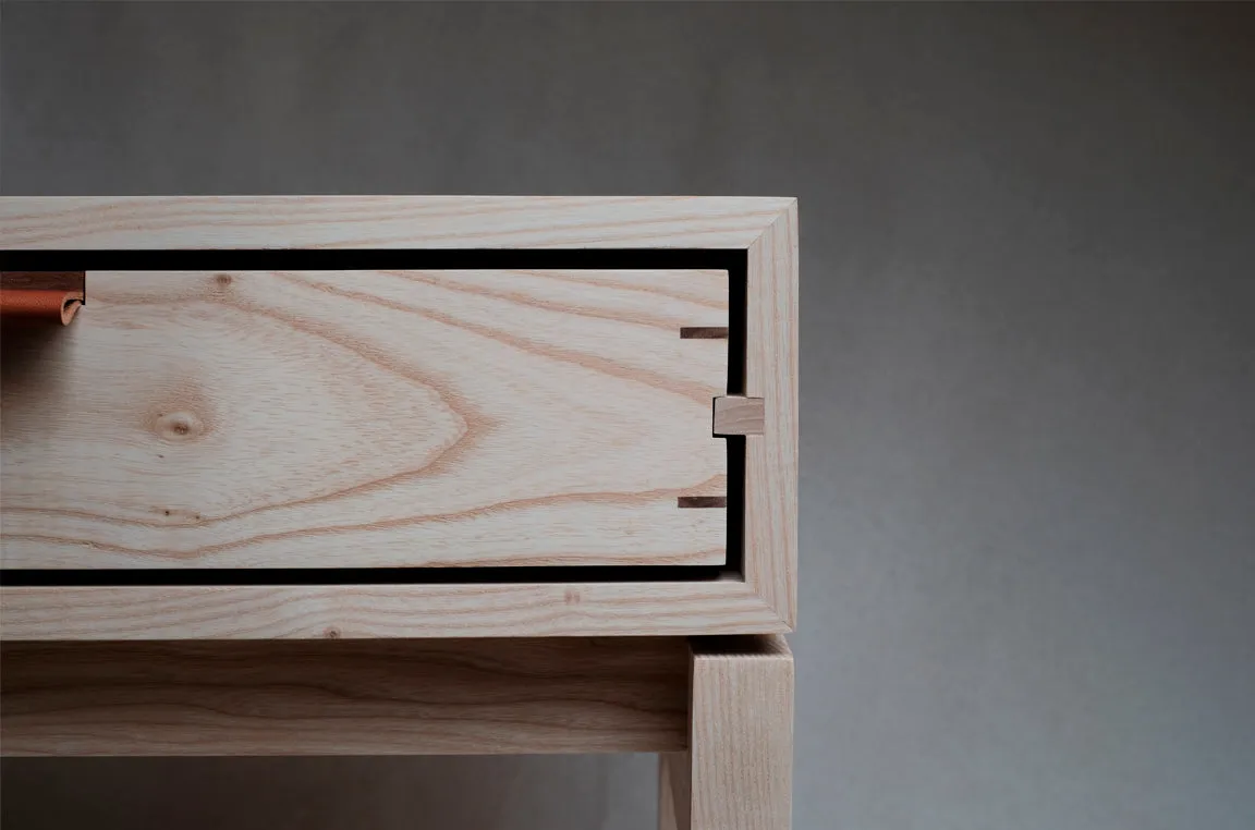 Mesa de noche Baiges