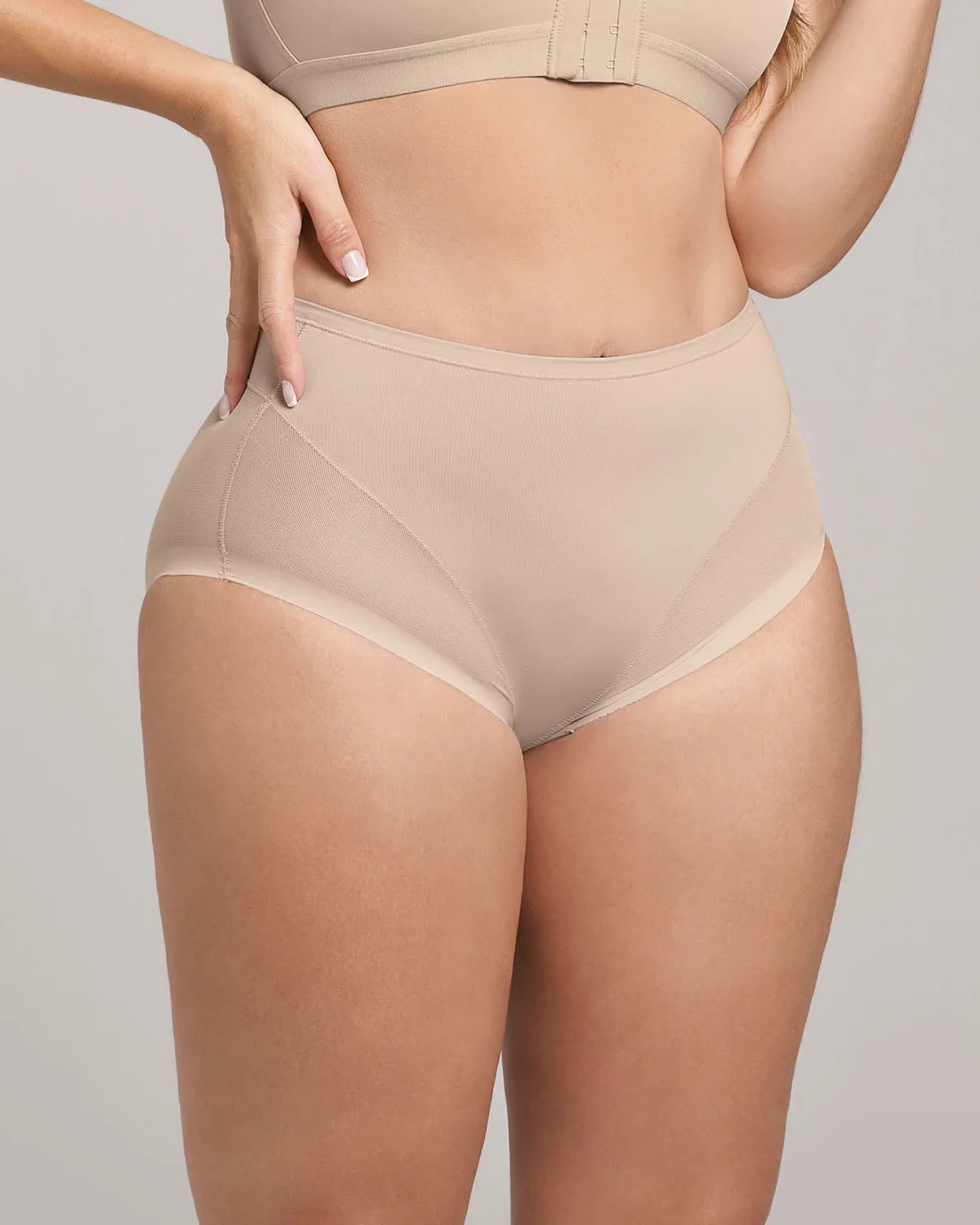 Panty clásico invisible con tul