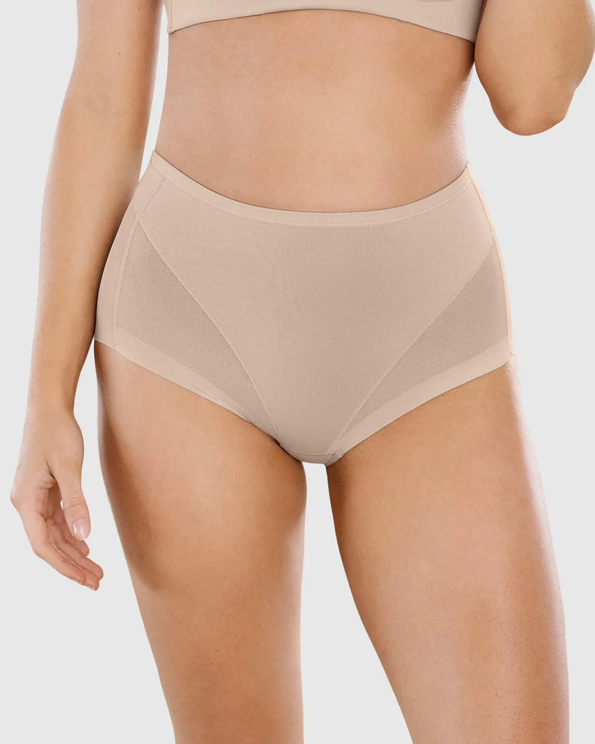 Panty clásico invisible con tul