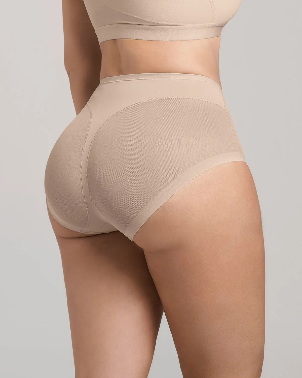 Panty clásico invisible con tul