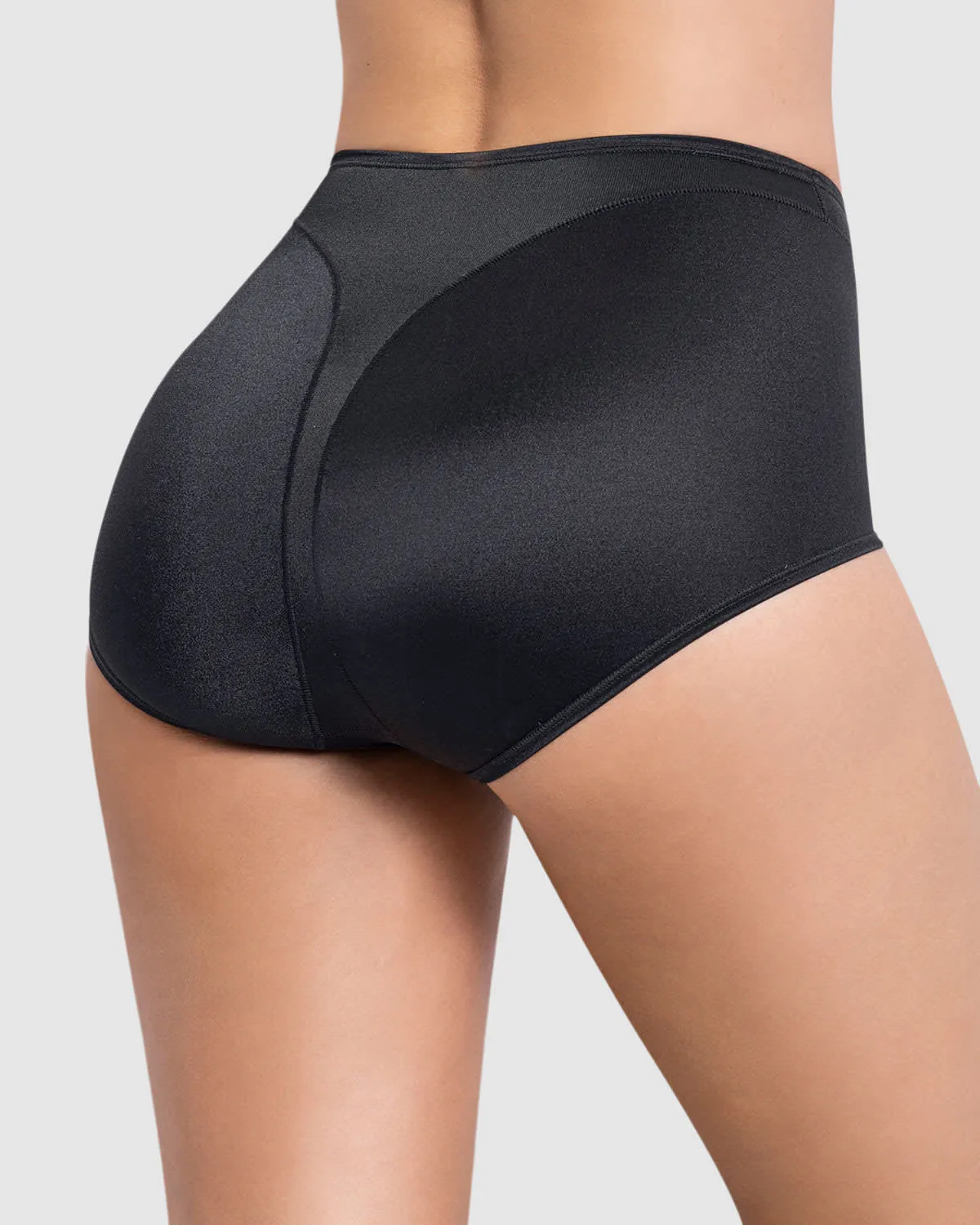 Panty clásico tiro alto de control de abdomen