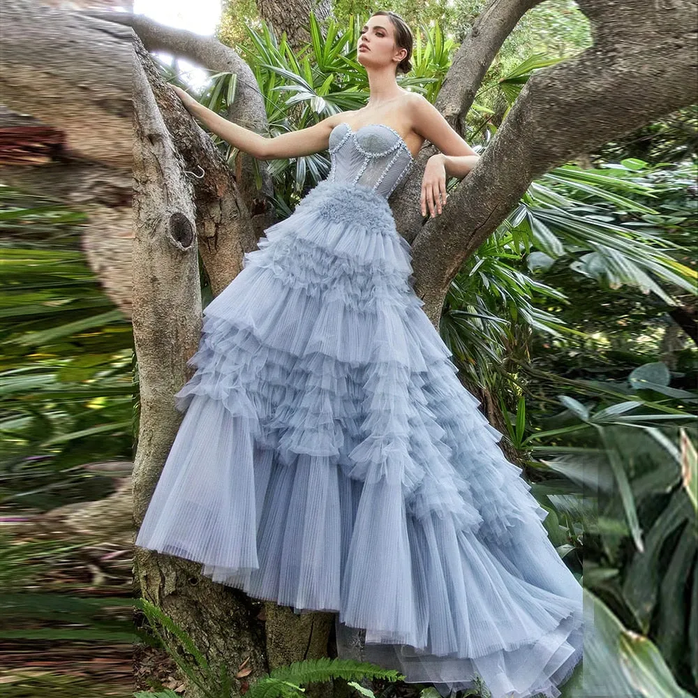 Vestido de Festa com Saia em Volume Luxuoso - Modelo Especial